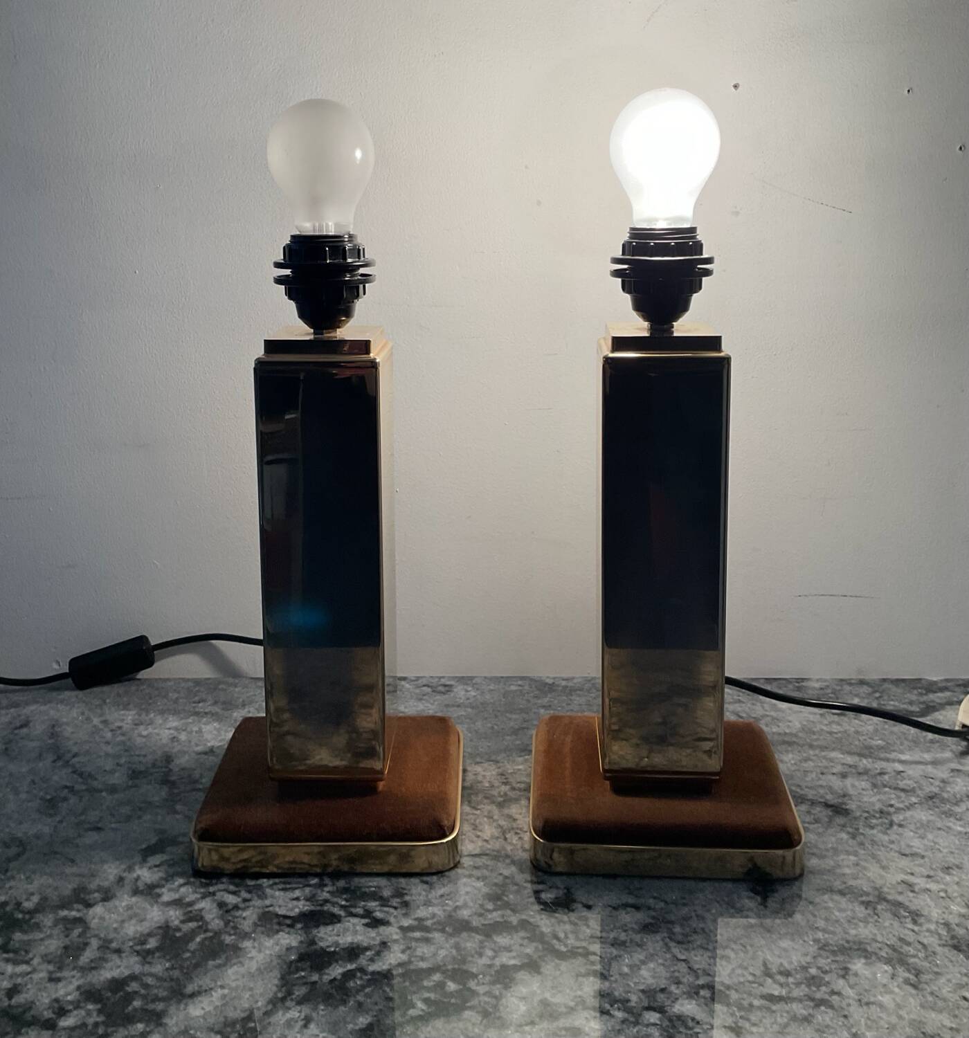 Pair of Hollywood Regency brass table lamps from the 1970s.