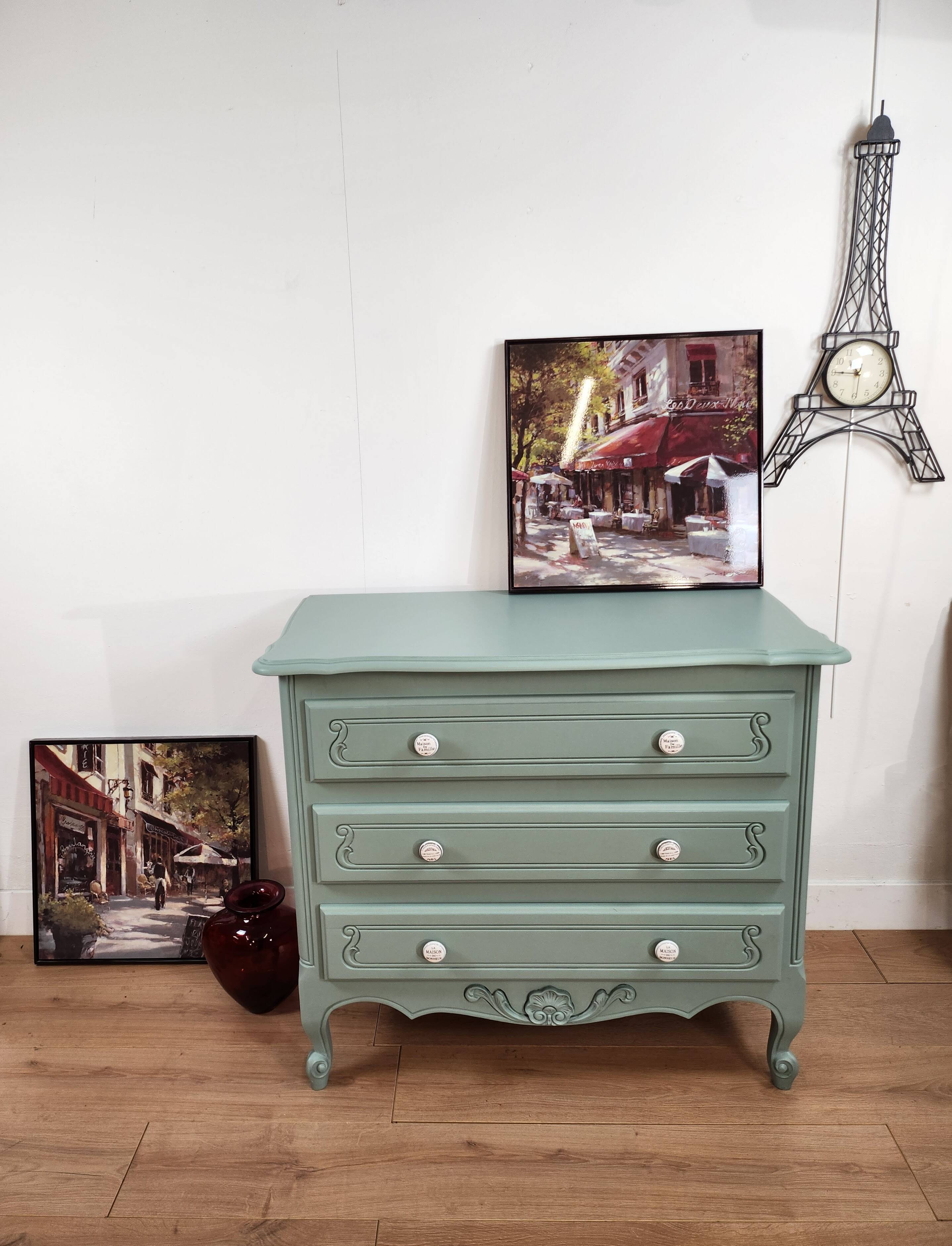 Chest of drawers with 3 drawers