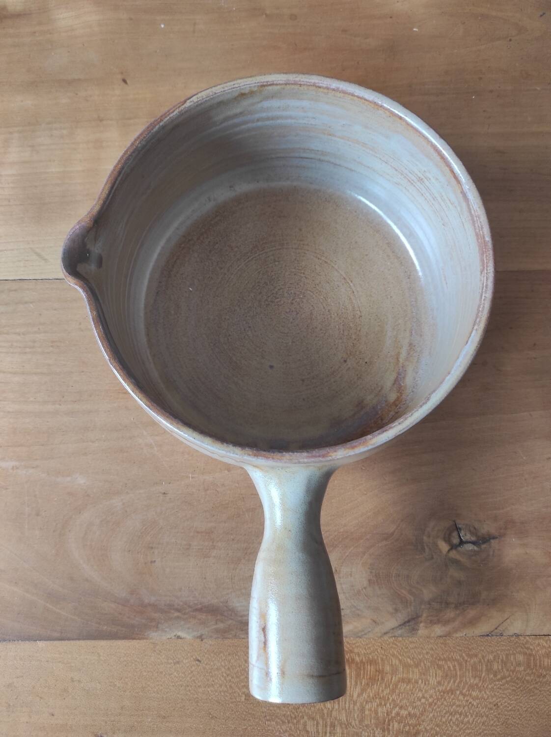 Glazed stoneware fondue pot