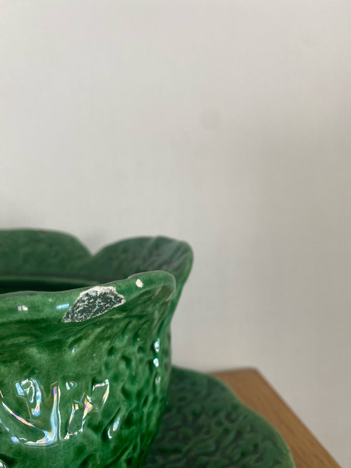 Slurry tureen and its tray