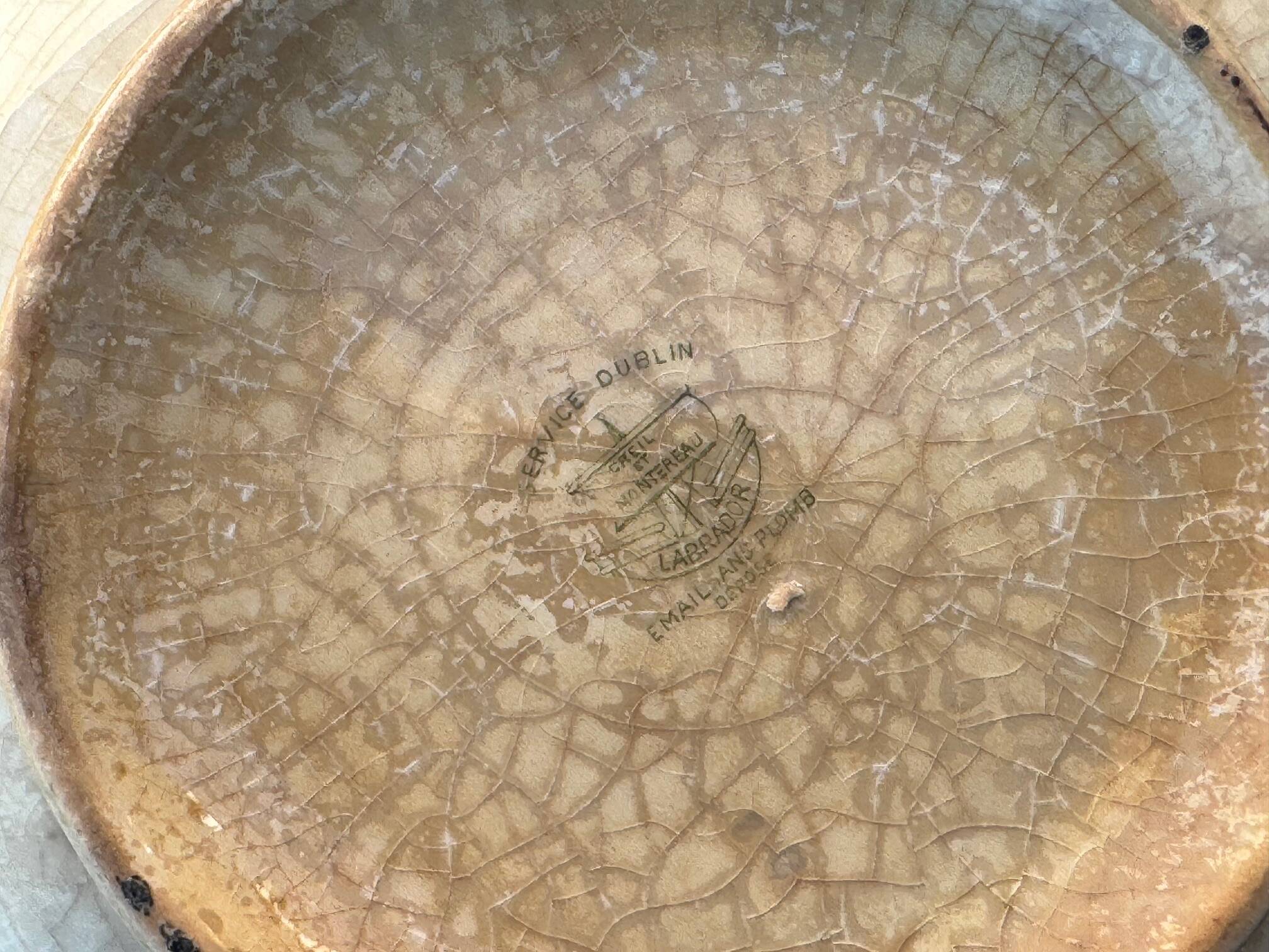 Vegetable dish (or soup tureen) Creil & Montereau, Dublin