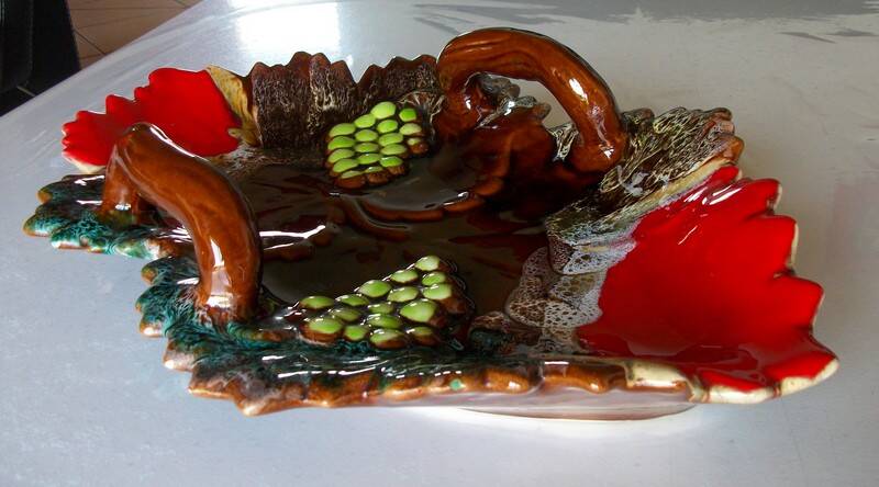 Plate Vallauris with handles