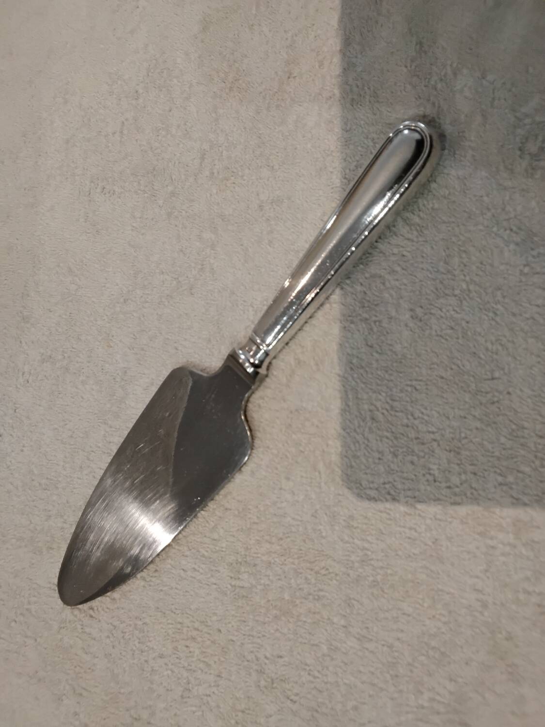 Silver-plated metal pie server, Christofle silversmith, Albi