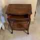 Petite table d'appoint en bois