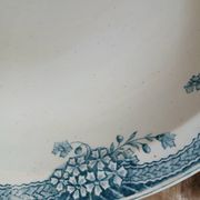 Grand plat ancien en terre de fer