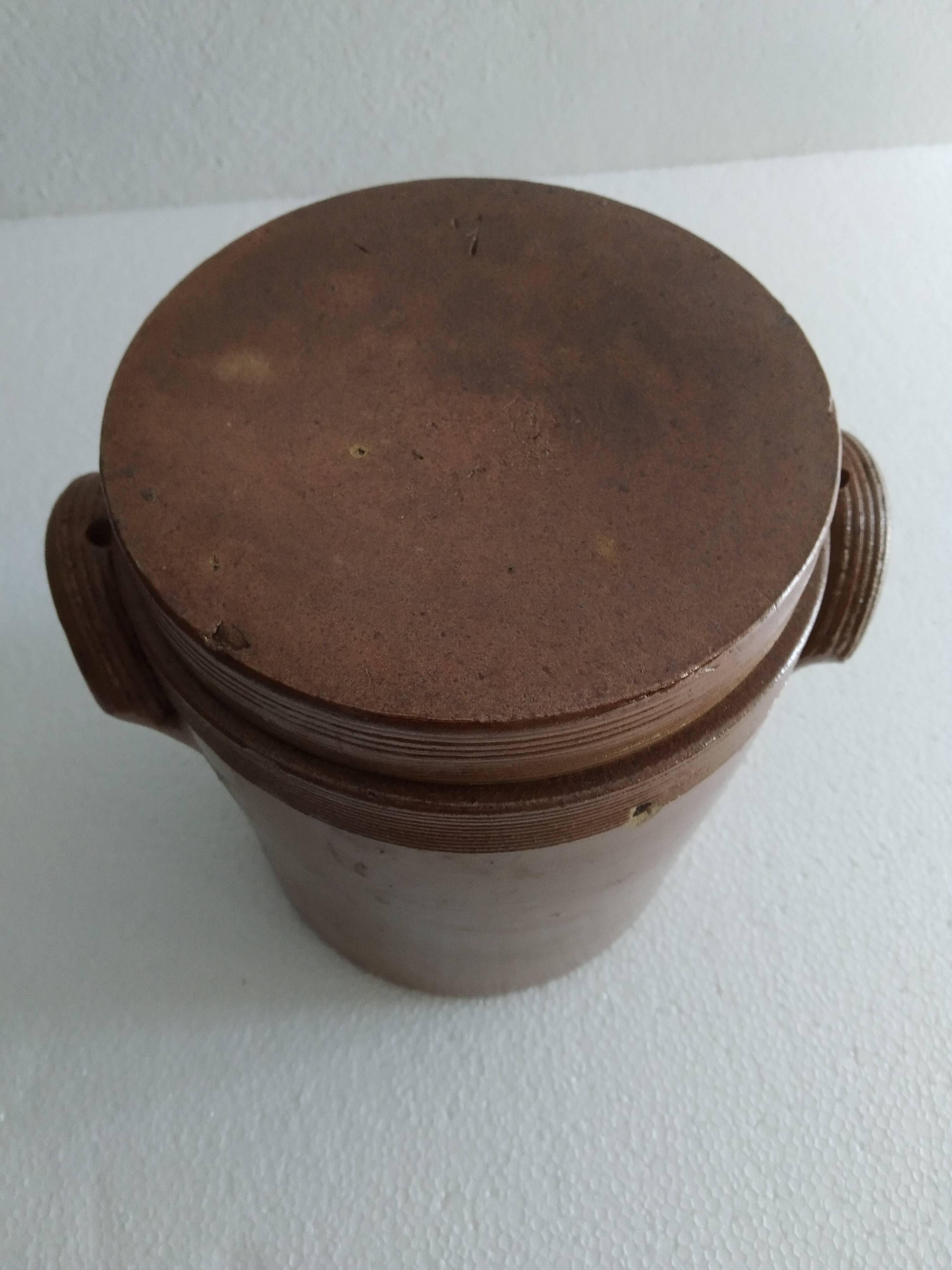 Pot en grès