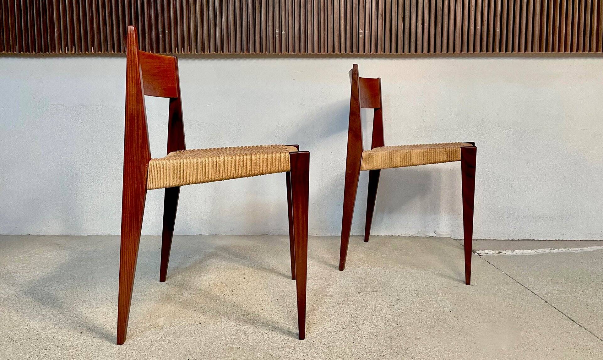 Ensemble de chaises de salle à manger minimalistes danoises en teck modèle Pia avec sièges en corde à papier par Poul Cadovius pour Royal Persiennen, 1958.