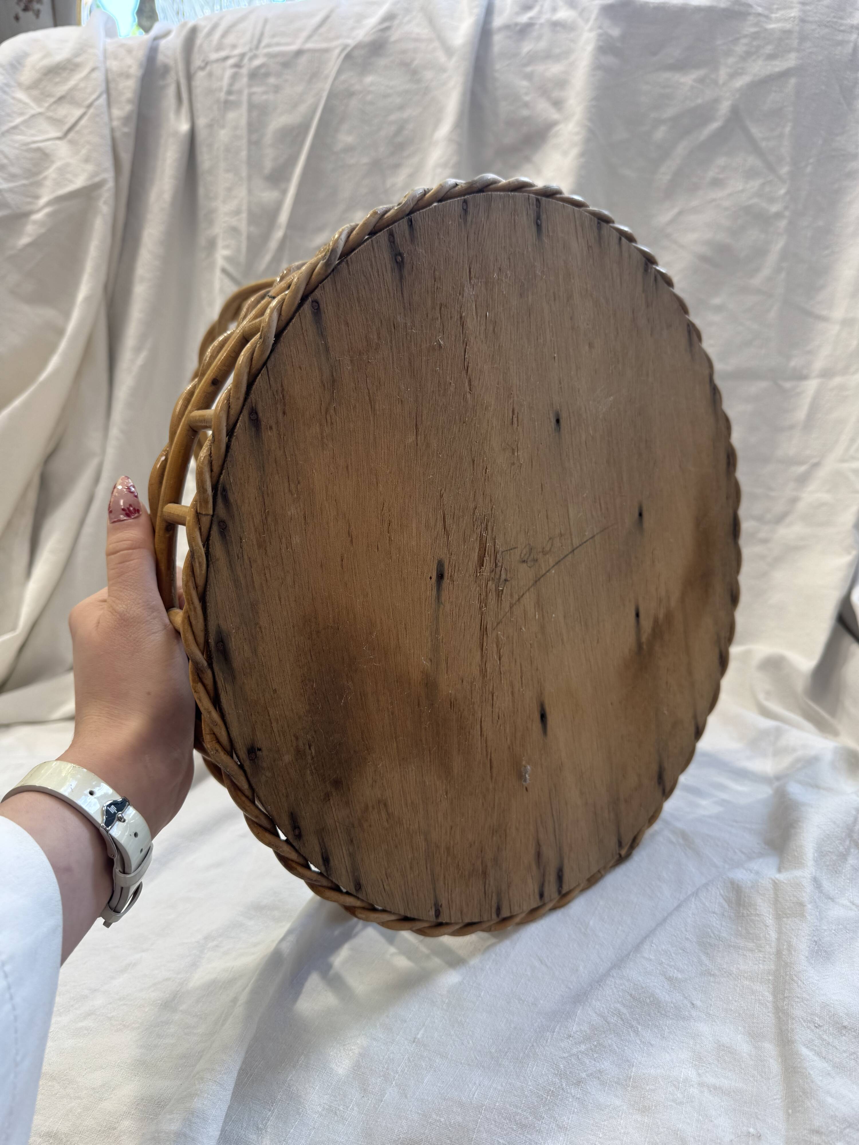 Panier en osier marron