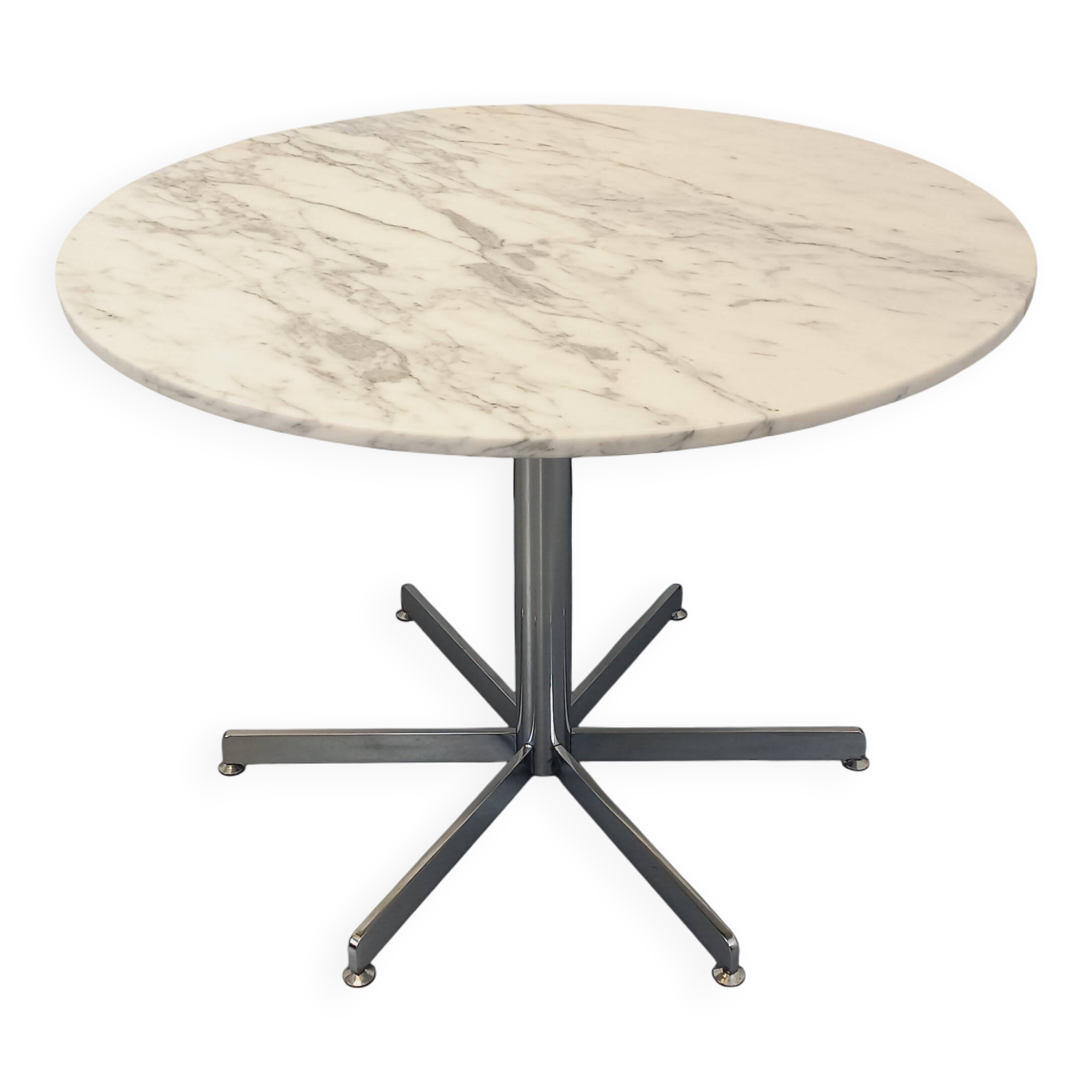 Vintage round dining table in white marble and chrome metal from the 1970s.