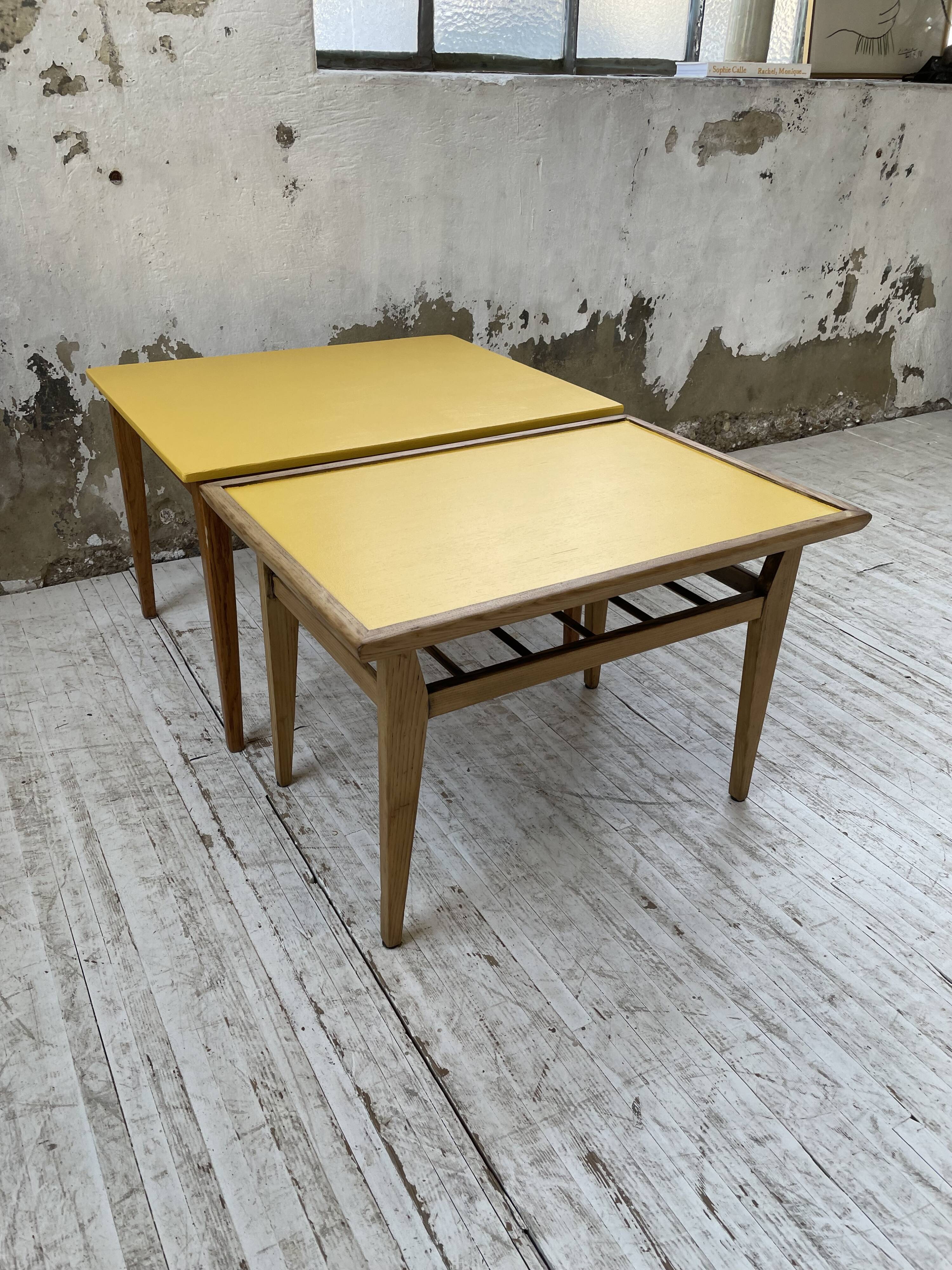 Duo de tables basses bois jaune