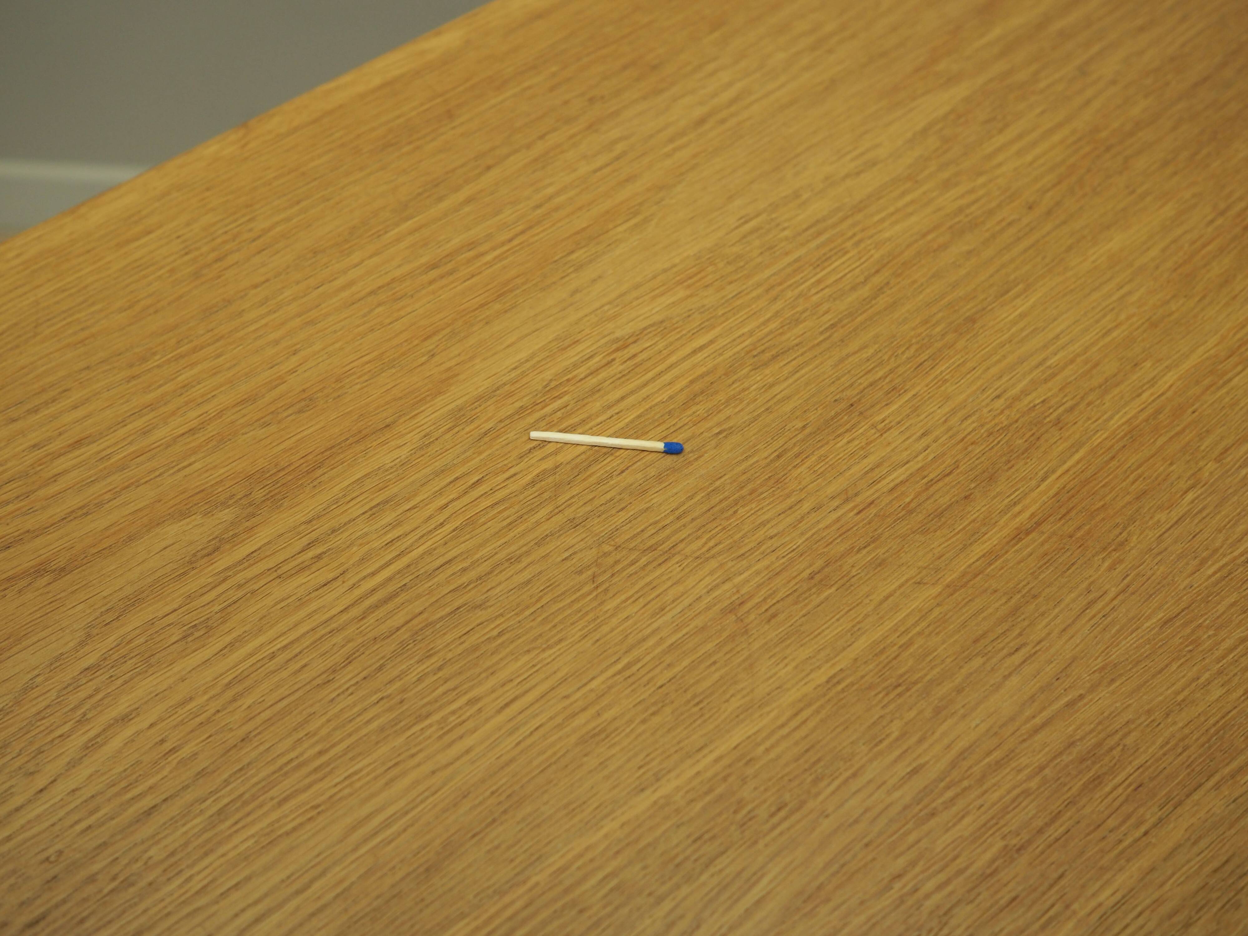 Table basse en frêne, design danois, années 1970, production : Danemark