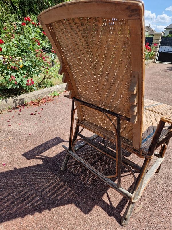 Chaise Longue Ancienne Pliante - Osier & Rotin - Inclinable - Dimensions 140x80x90 Cm