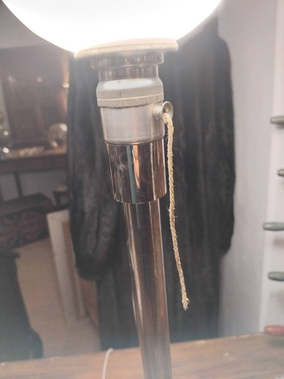 Mazda 1930 lamp in chromed metal and opaque glass