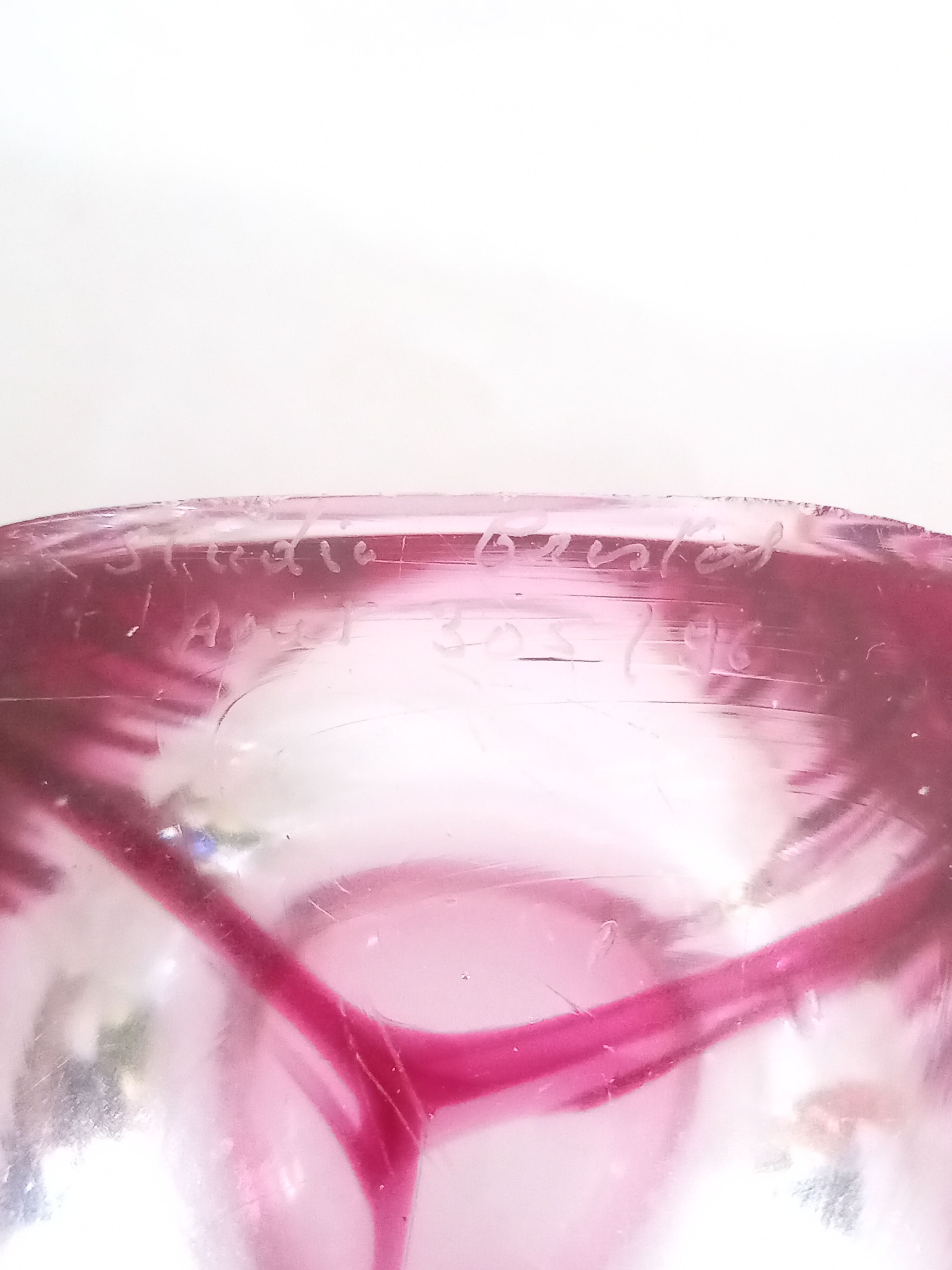 Vase Studio Cristal de Val st Lambert in Rose Cranberry