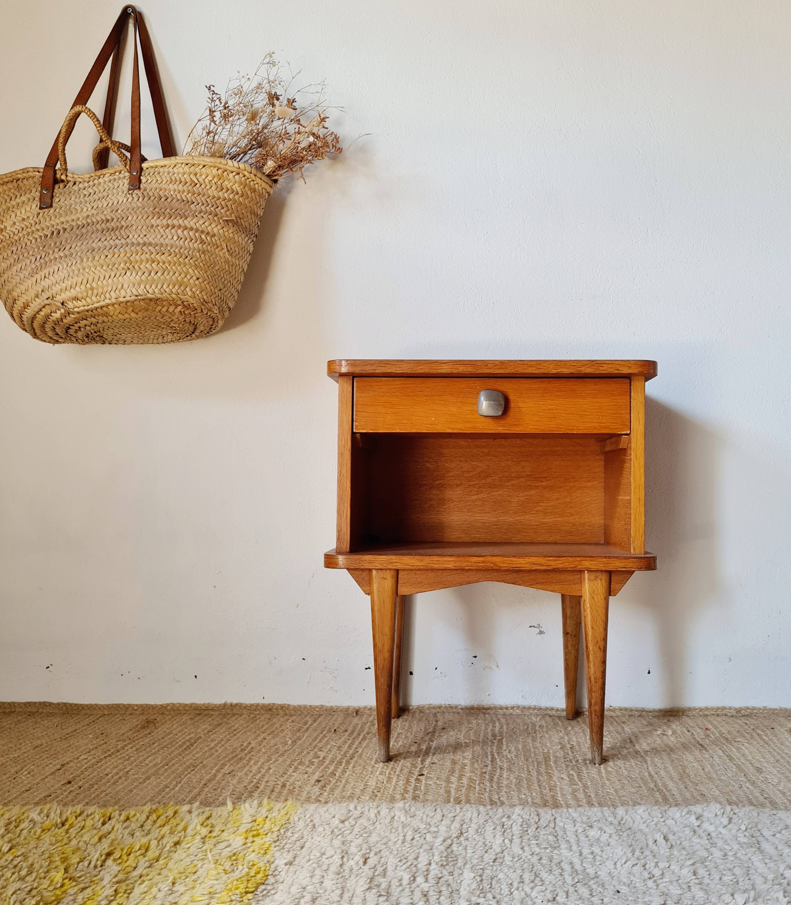 Small vintage Scandinavian bedside table – Mid-Century Design