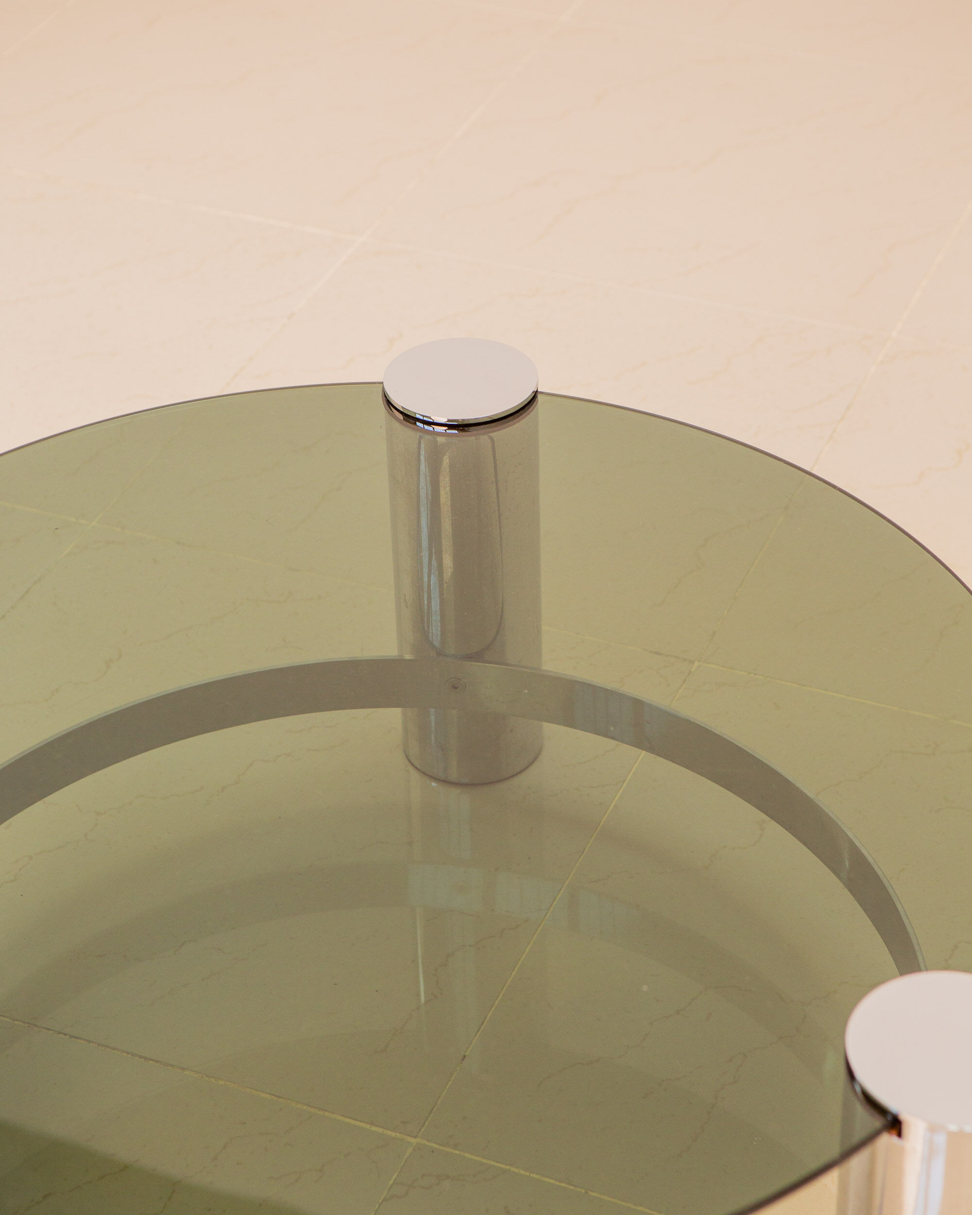 Circular coffee table & smoked glass 70's