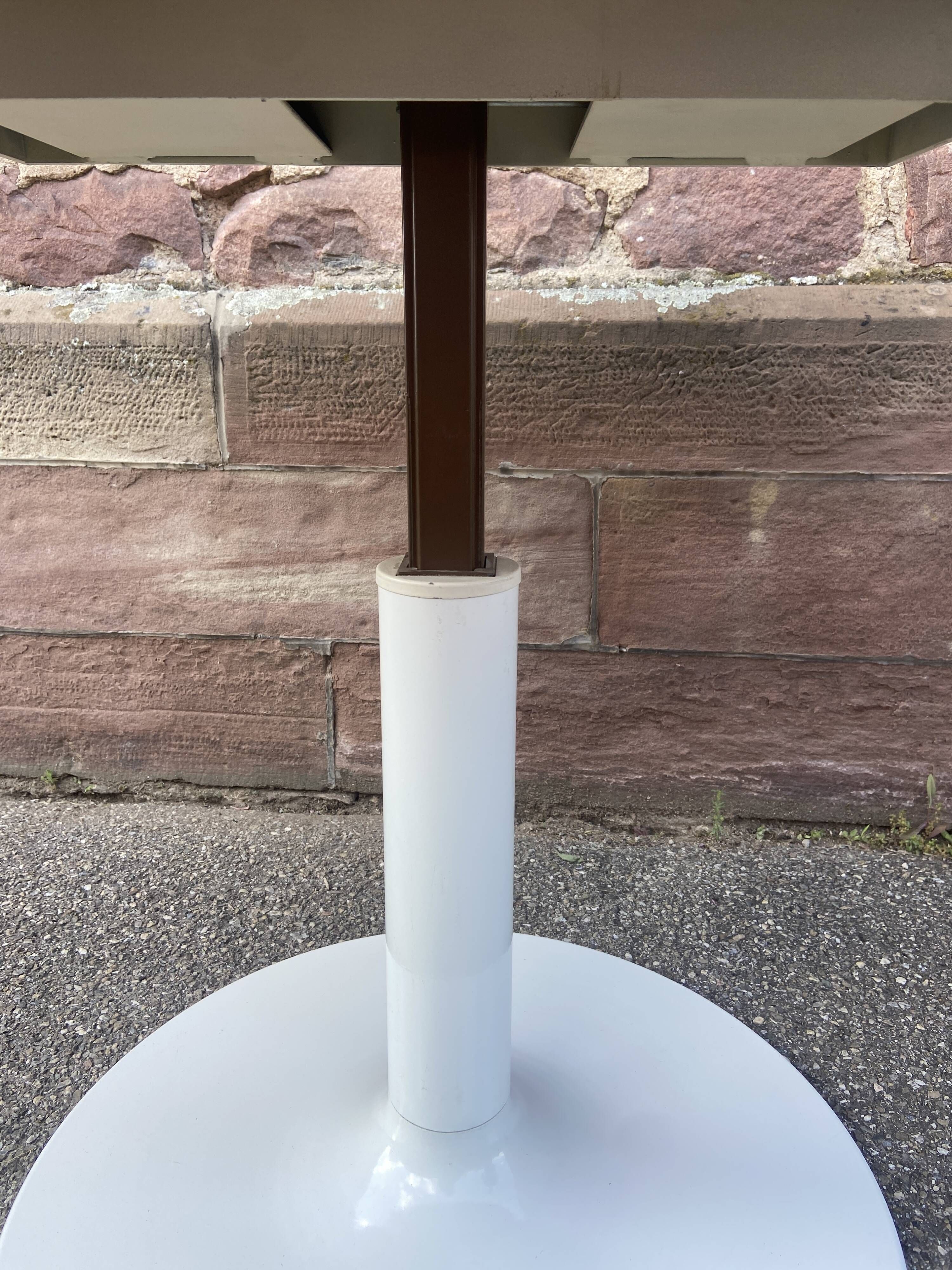 Modular table with cast iron tulip leg system brand jer fonderie chenesseau orléans 1970