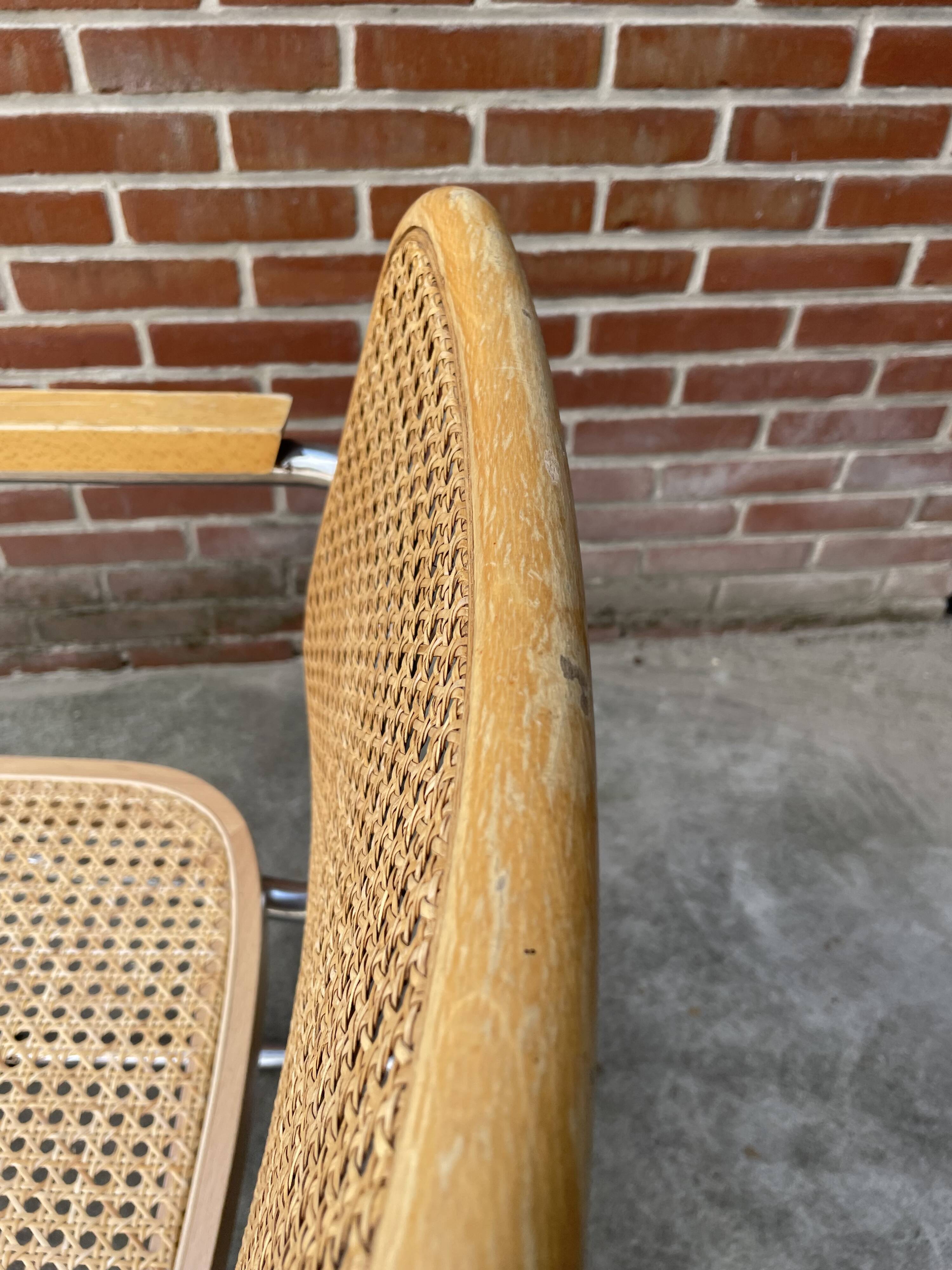 Cesca chair B64 with armrests by Marcel Breuer Design