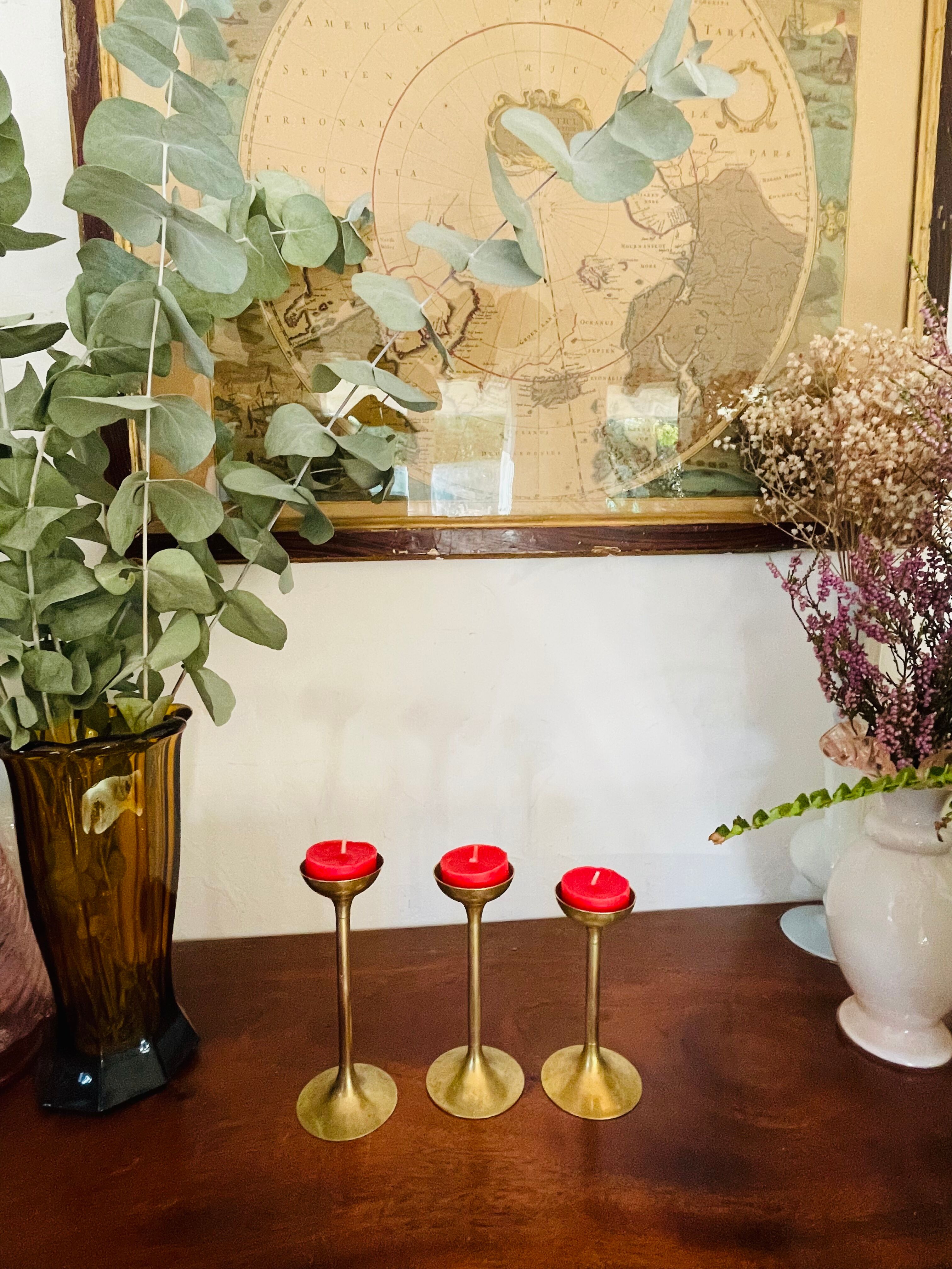 Suite de 3 bougeoirs en laiton vintage