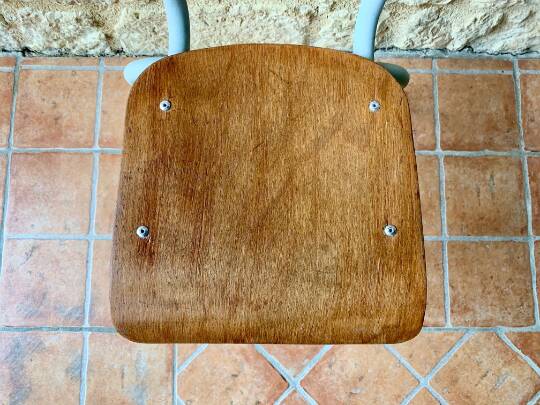 Vintage children's chair in wood and metal from the 50s/60s