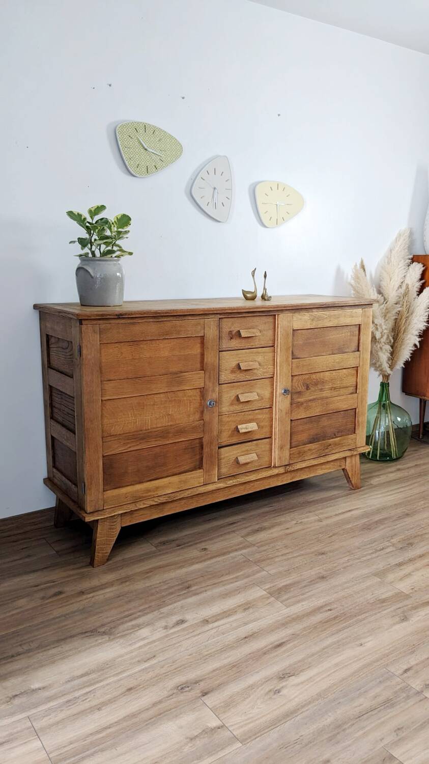 Buffet of disaster victims René Gabriel