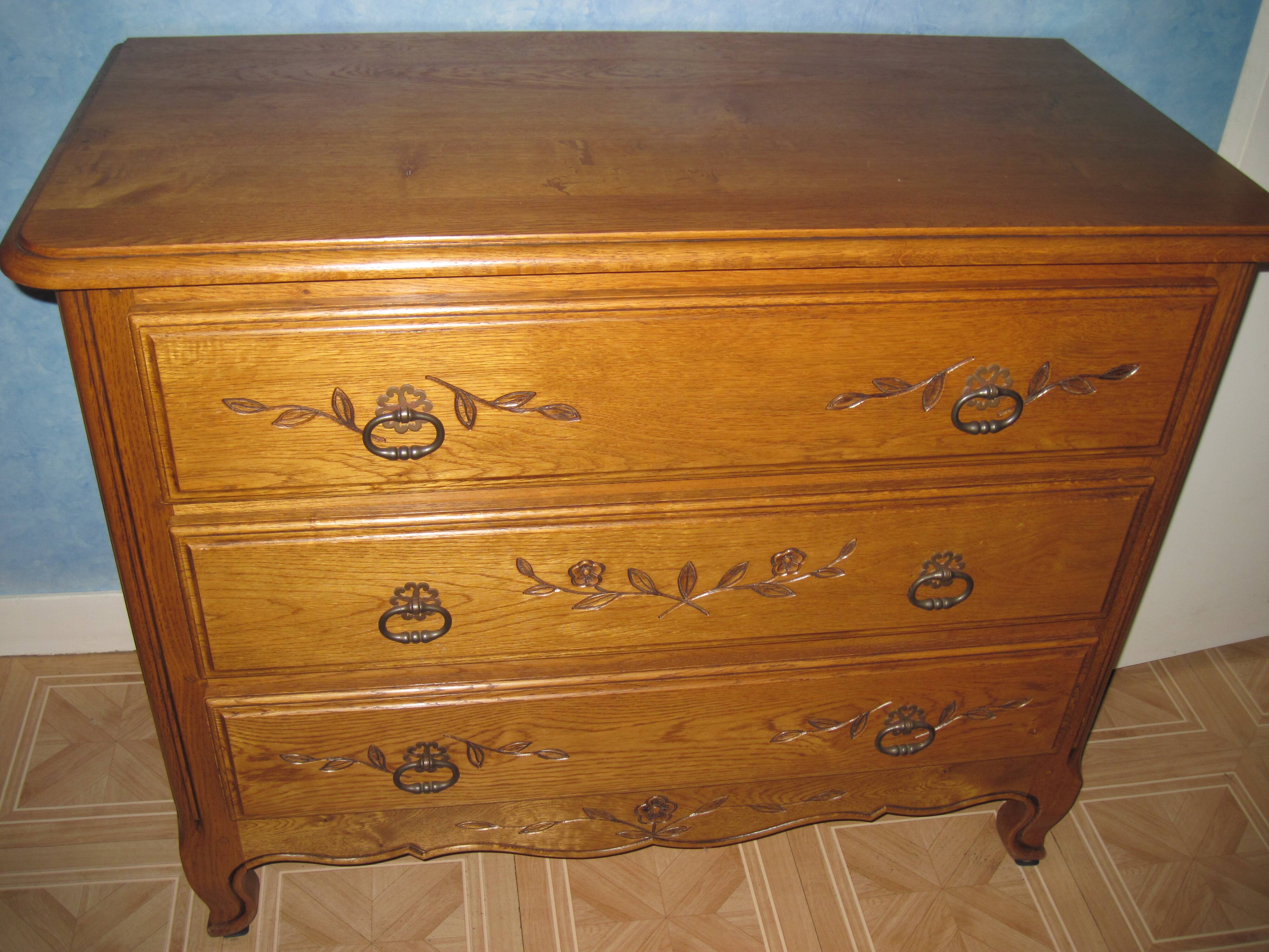 Norman chest of drawers, handcrafted by "les meubles du vieux colombier"