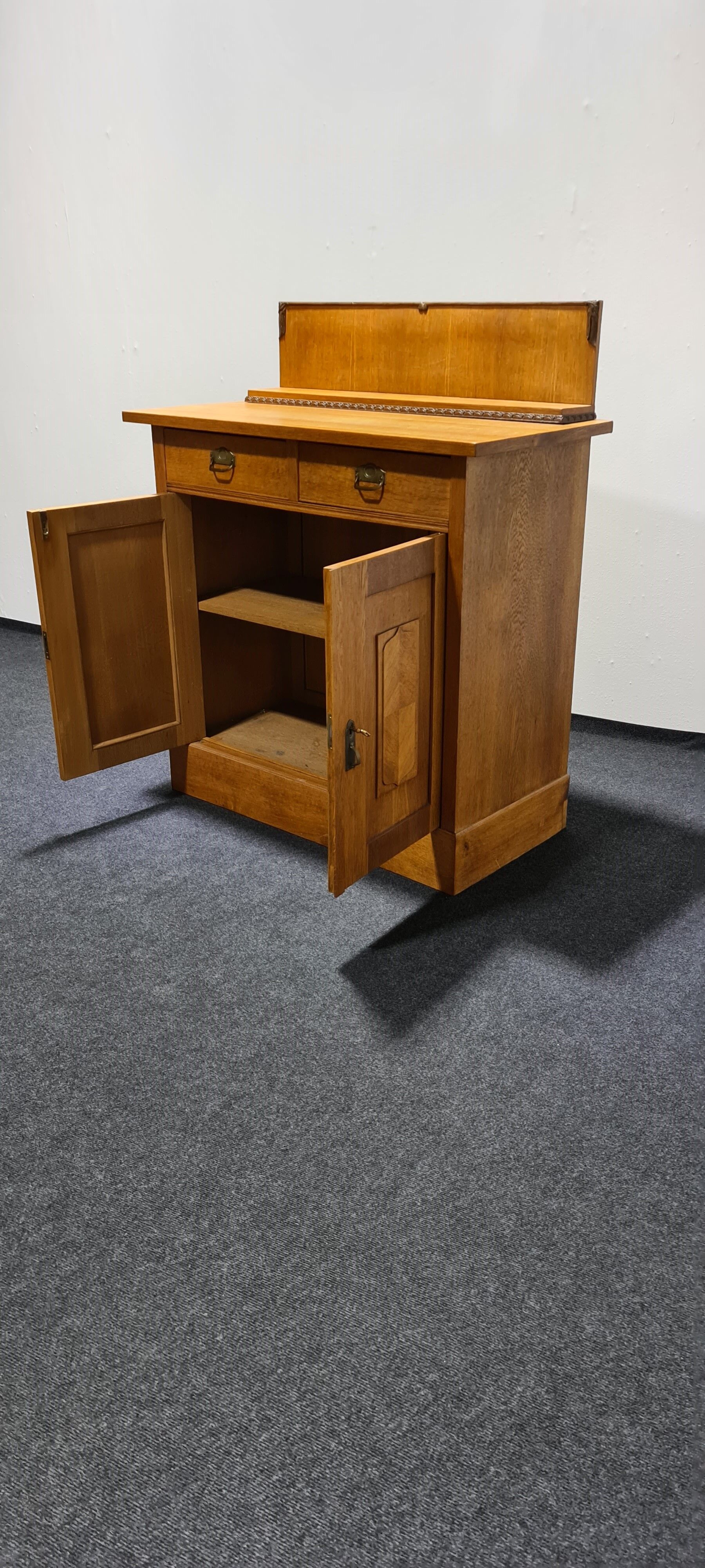 Buffet art déco en chêne vintage