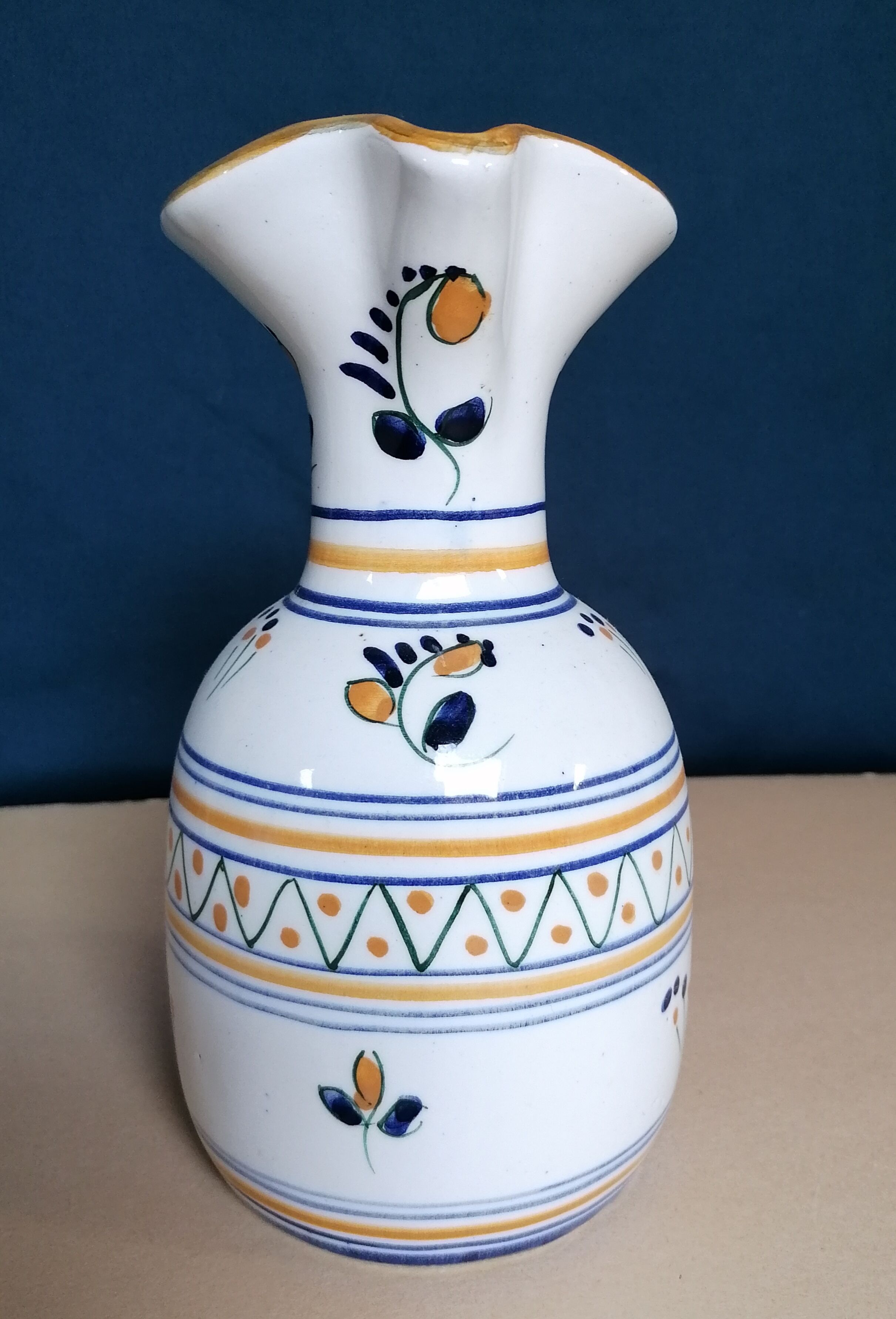 Spanish pitcher year 70