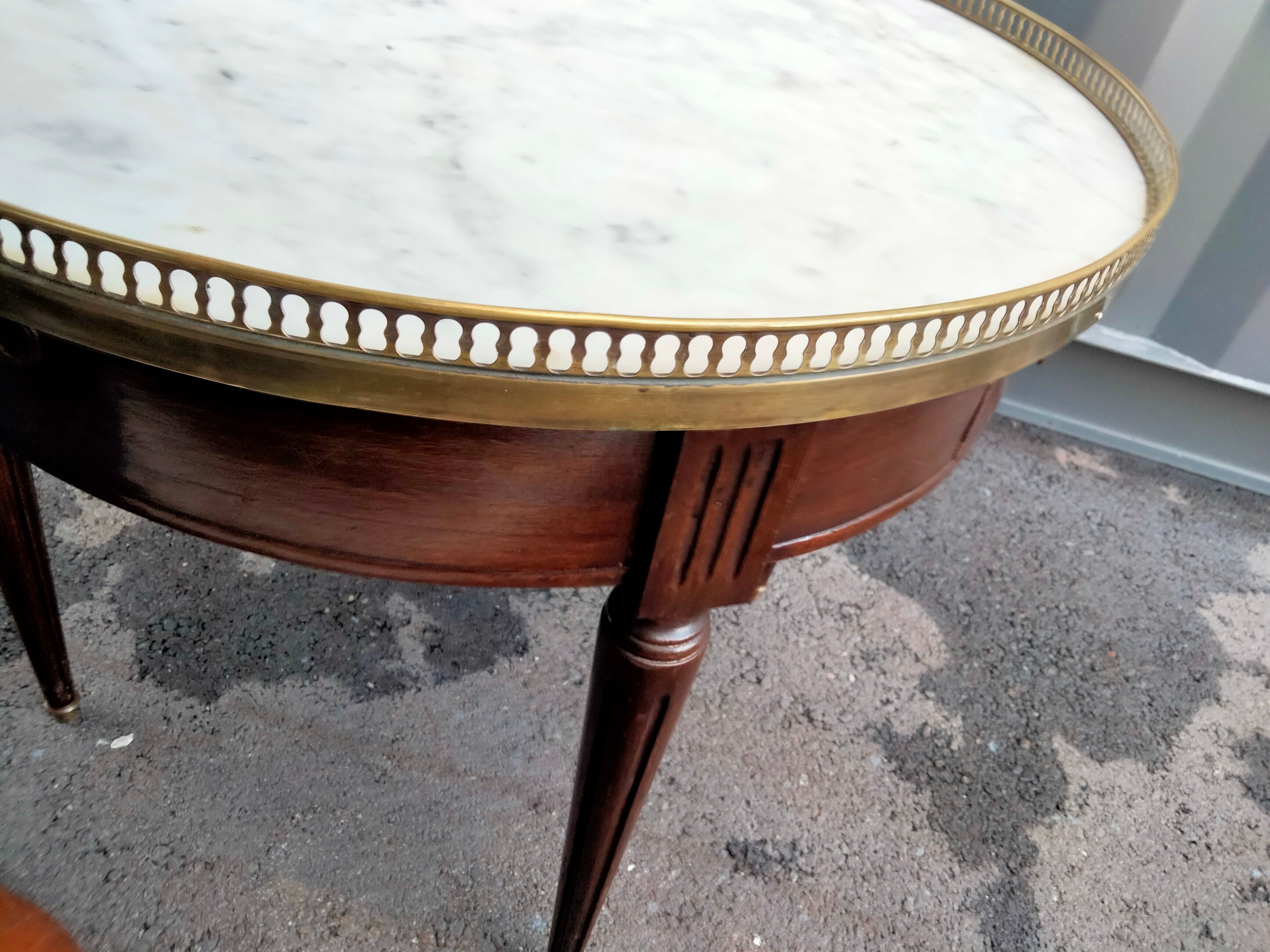 Coffee table hot water bottle marble top louis xvi old style