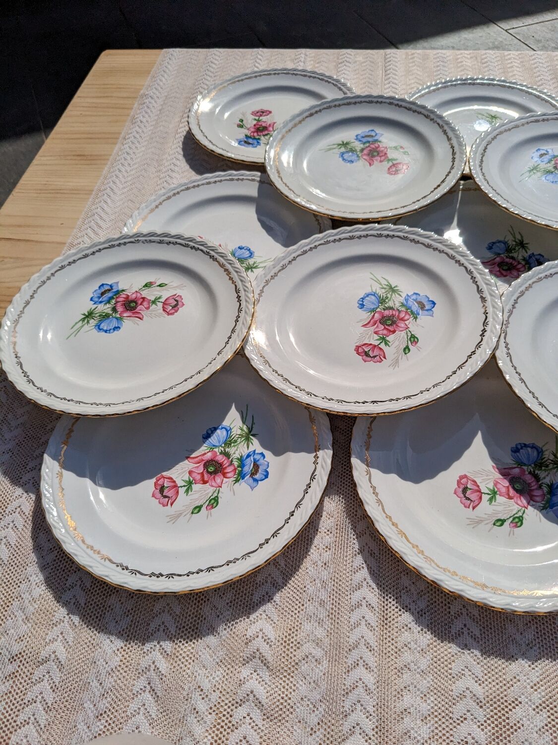 Vintage plates l'Amandinoise