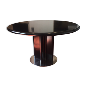 Table en bois laqué et pied circulaire