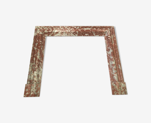 Manteau de cheminée de style Louis XIV en marbre rouge moucheté XIX siècle
