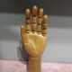 Articulated hand for wood drawing