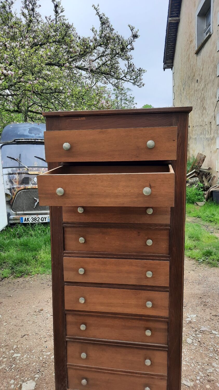Ragpicker 8 drawers
