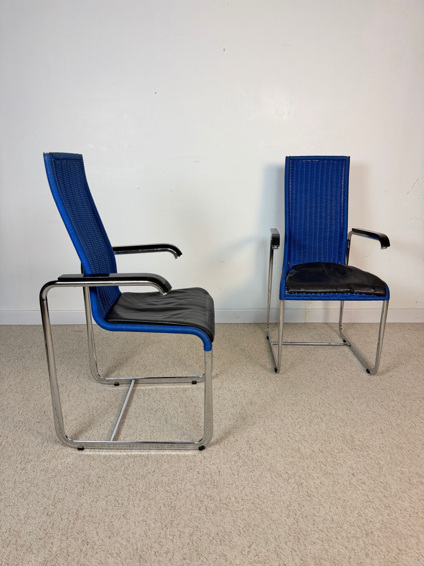 4 chaises Cantilever D25 Marcel Breuer pour Tecta – Bauhaus
