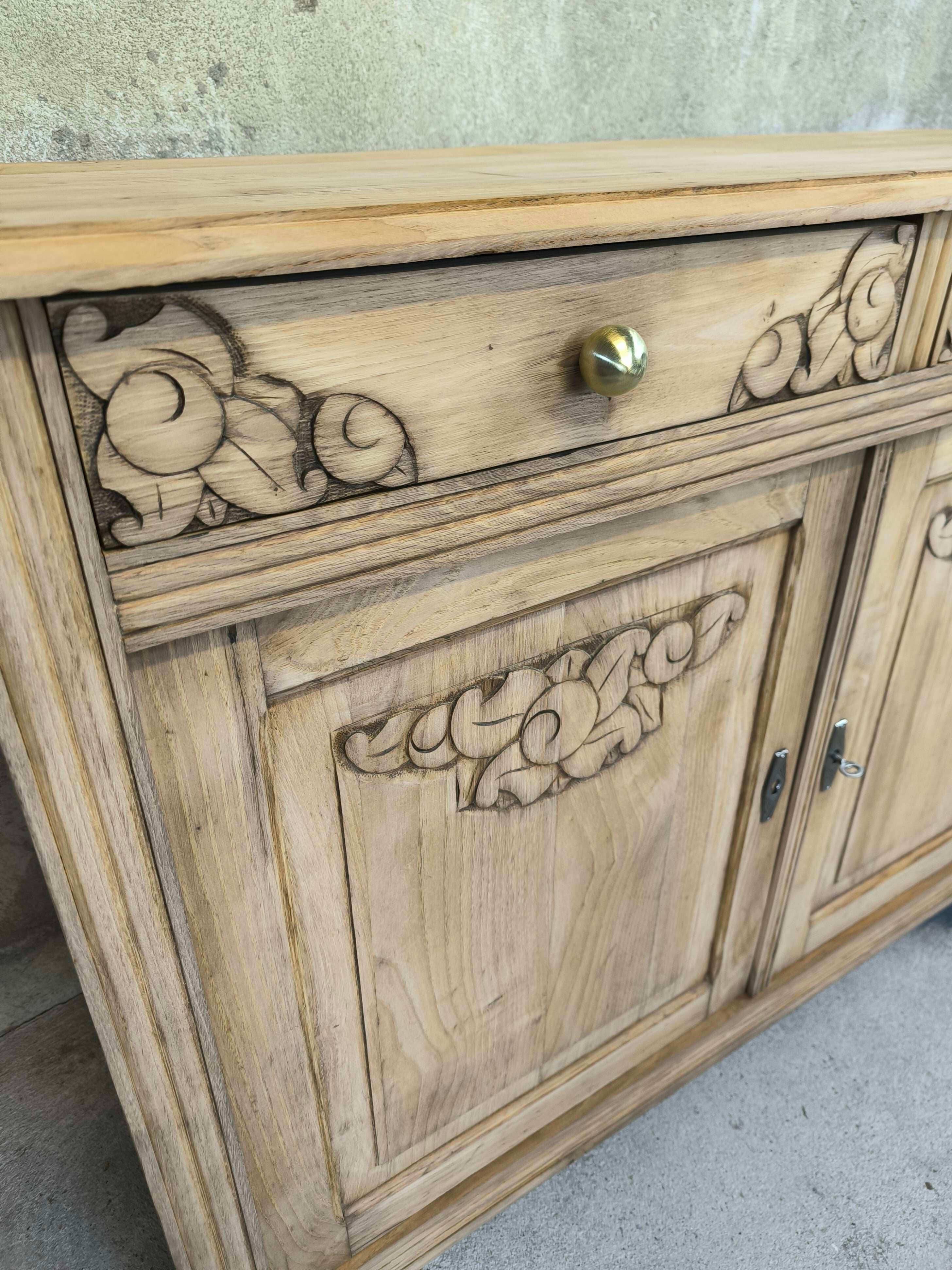 Buffet parisien vintage art déco en bois massif.