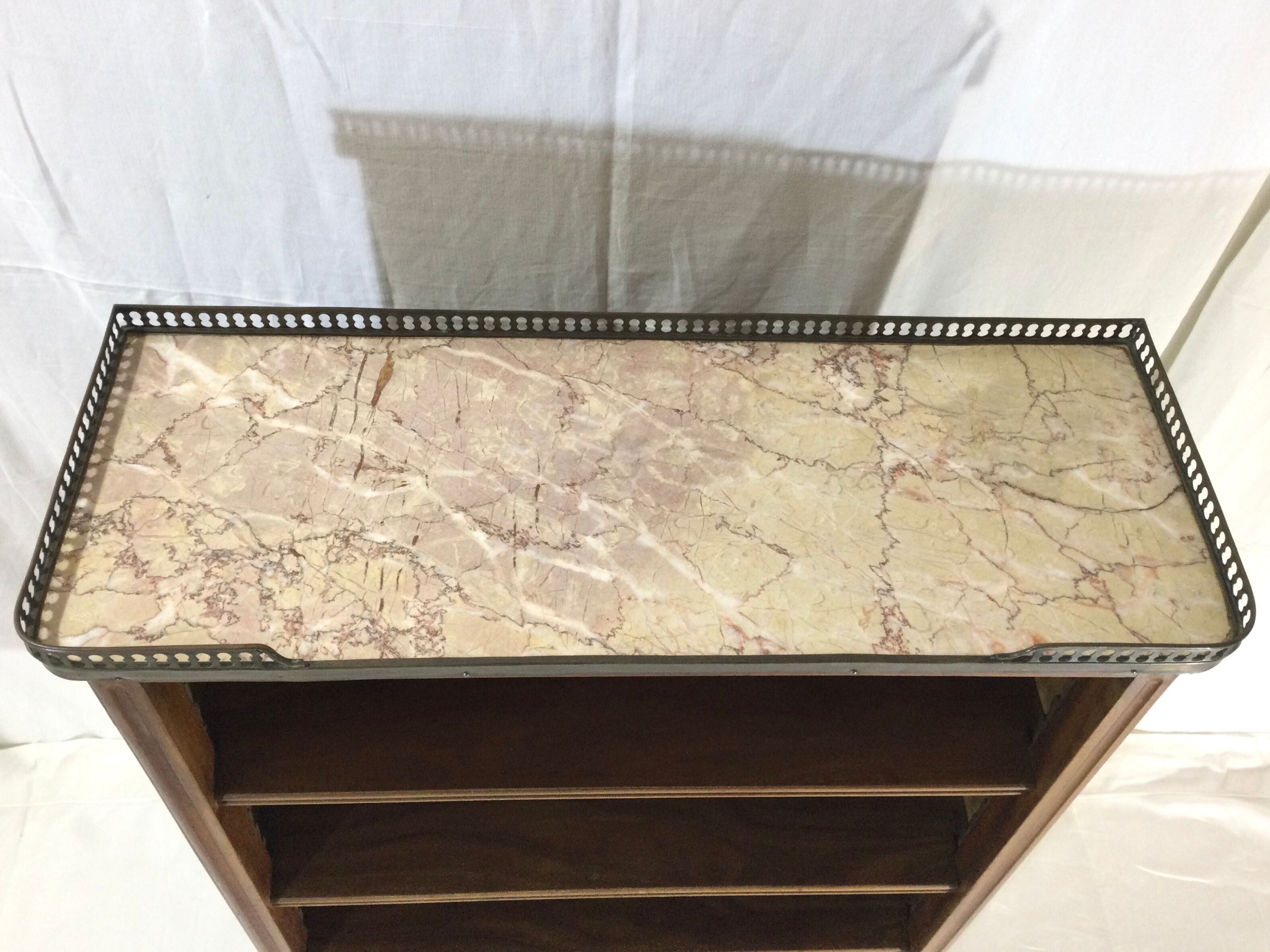 Entrance library - bibus Louis XVI