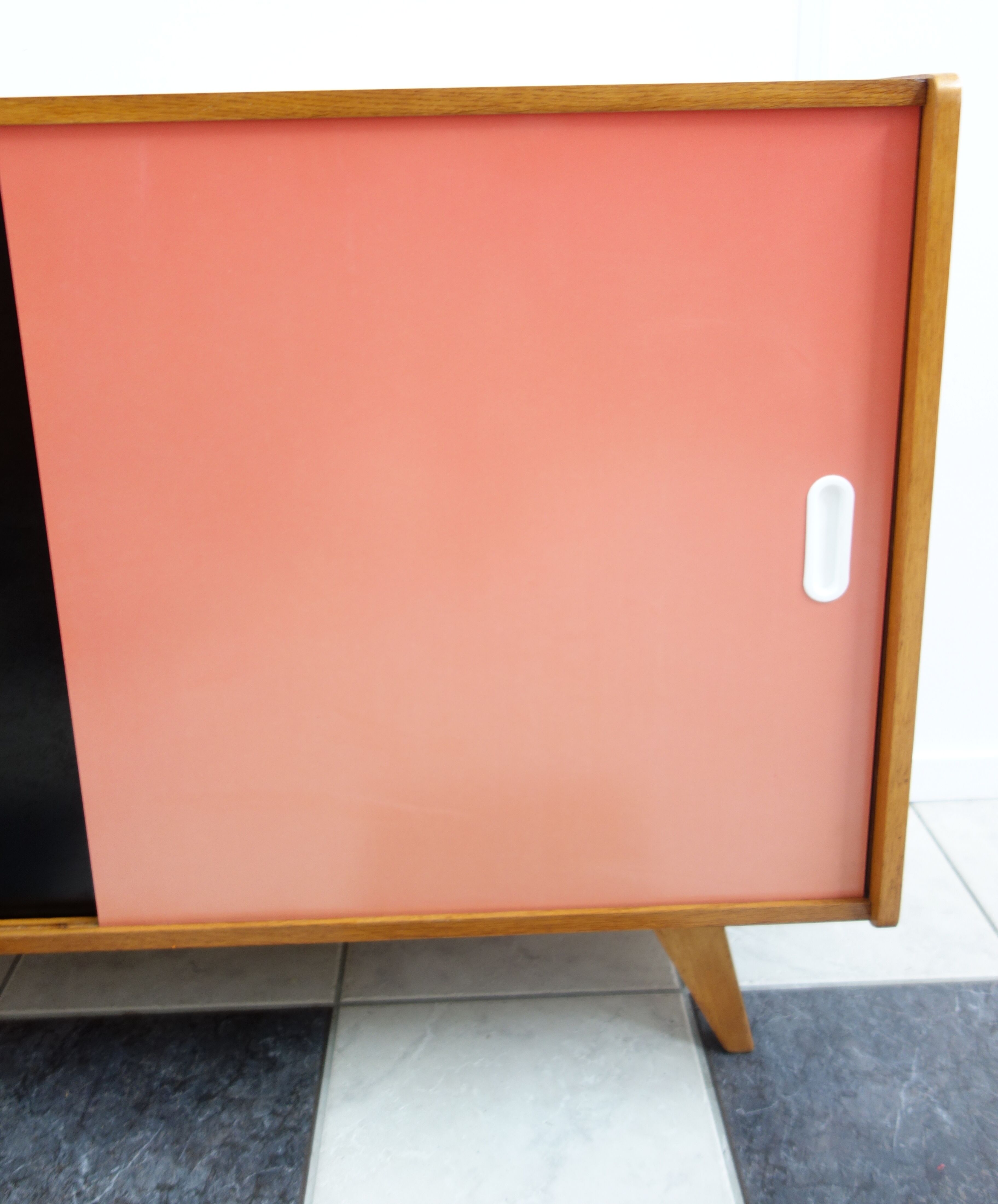 Jiri Jiroutek pink and black sideboard  Interier Praha 1960