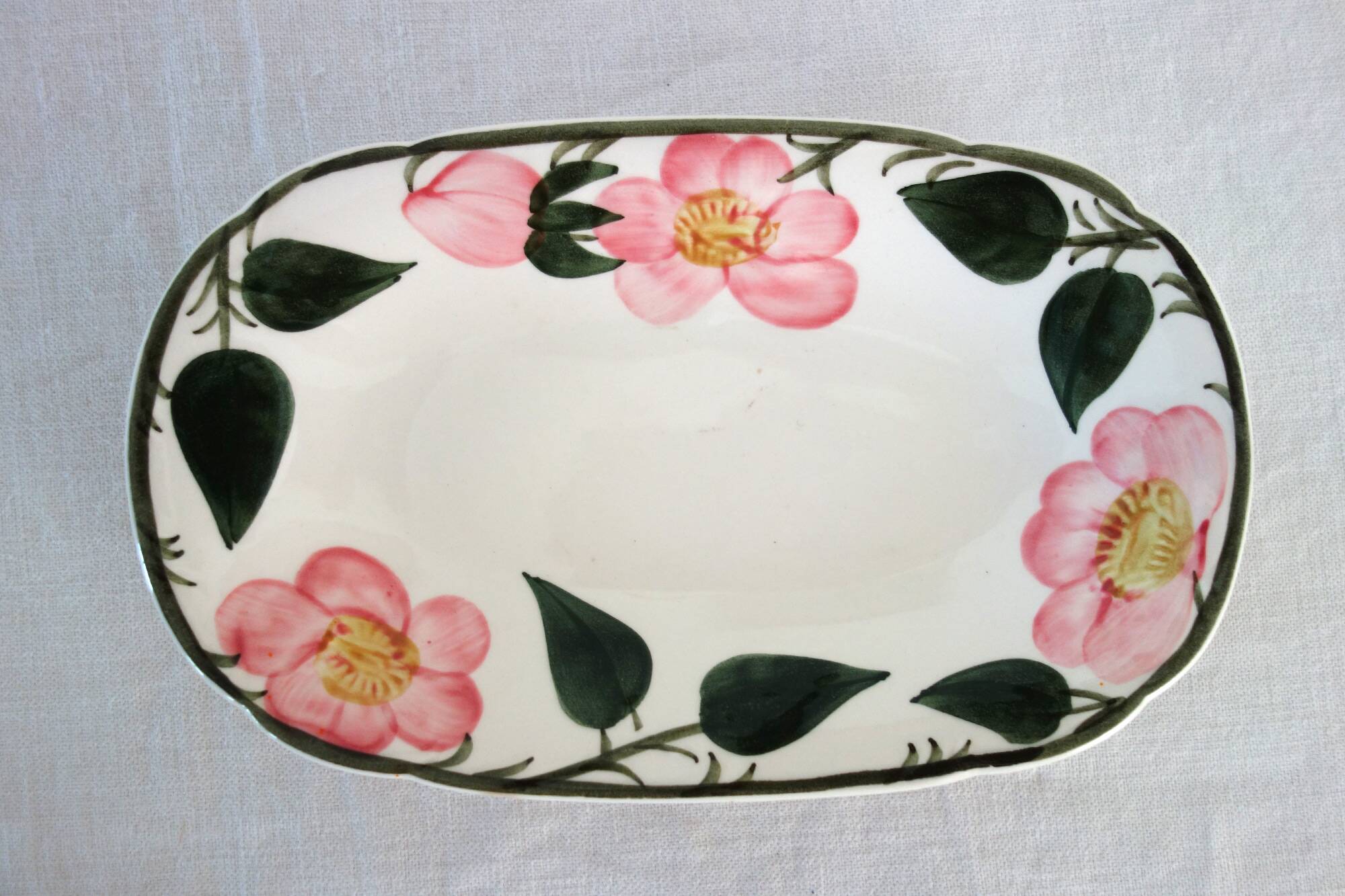 2 service plates Villeroy & Boch "Wild Rose", 1970