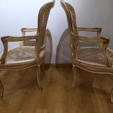 Paire de fauteuils cannés de style louis XV