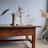 Vintage firm-minded coffee table