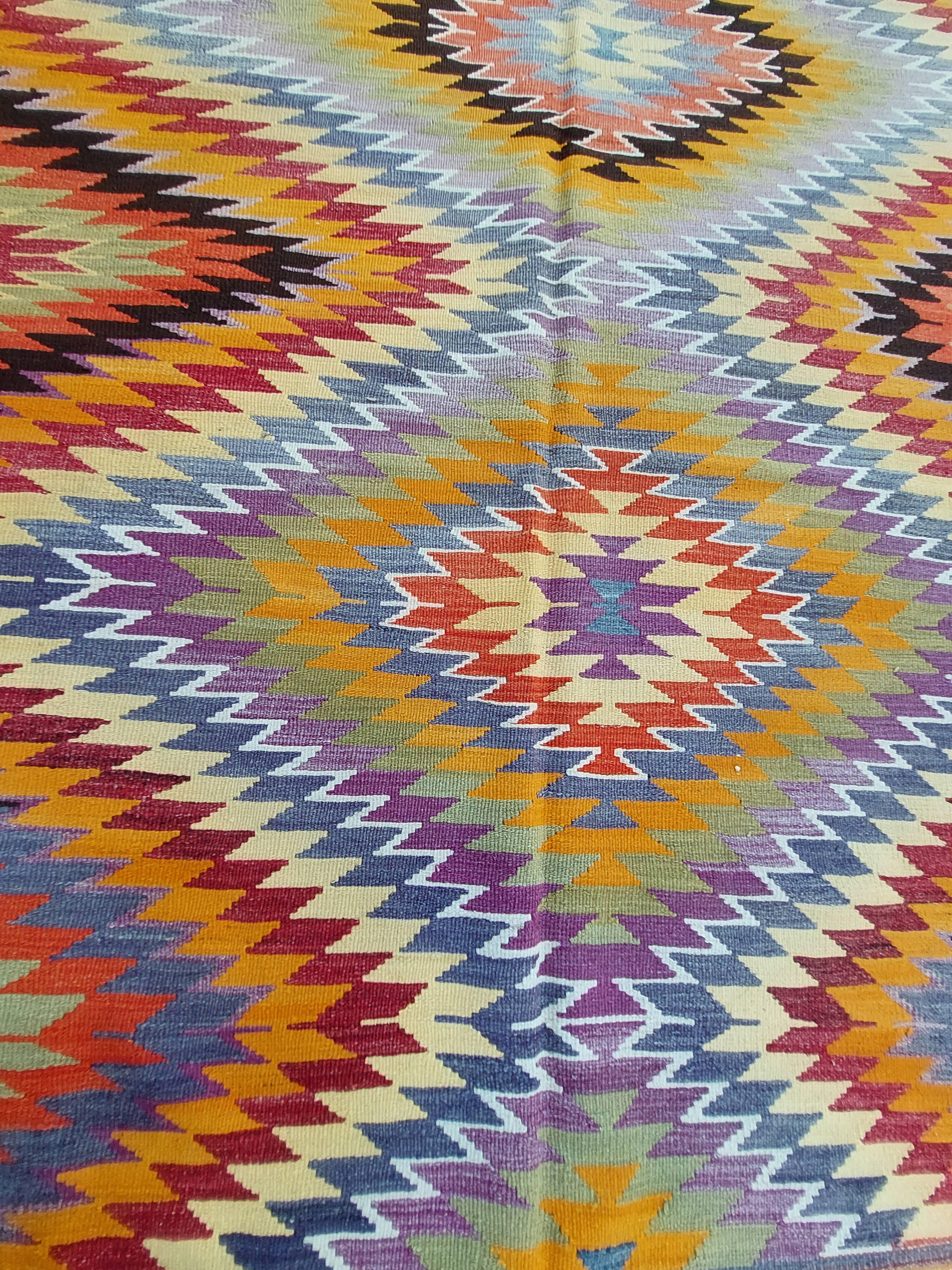 Turkish kilim rug,273x166 cm.MYK-1627