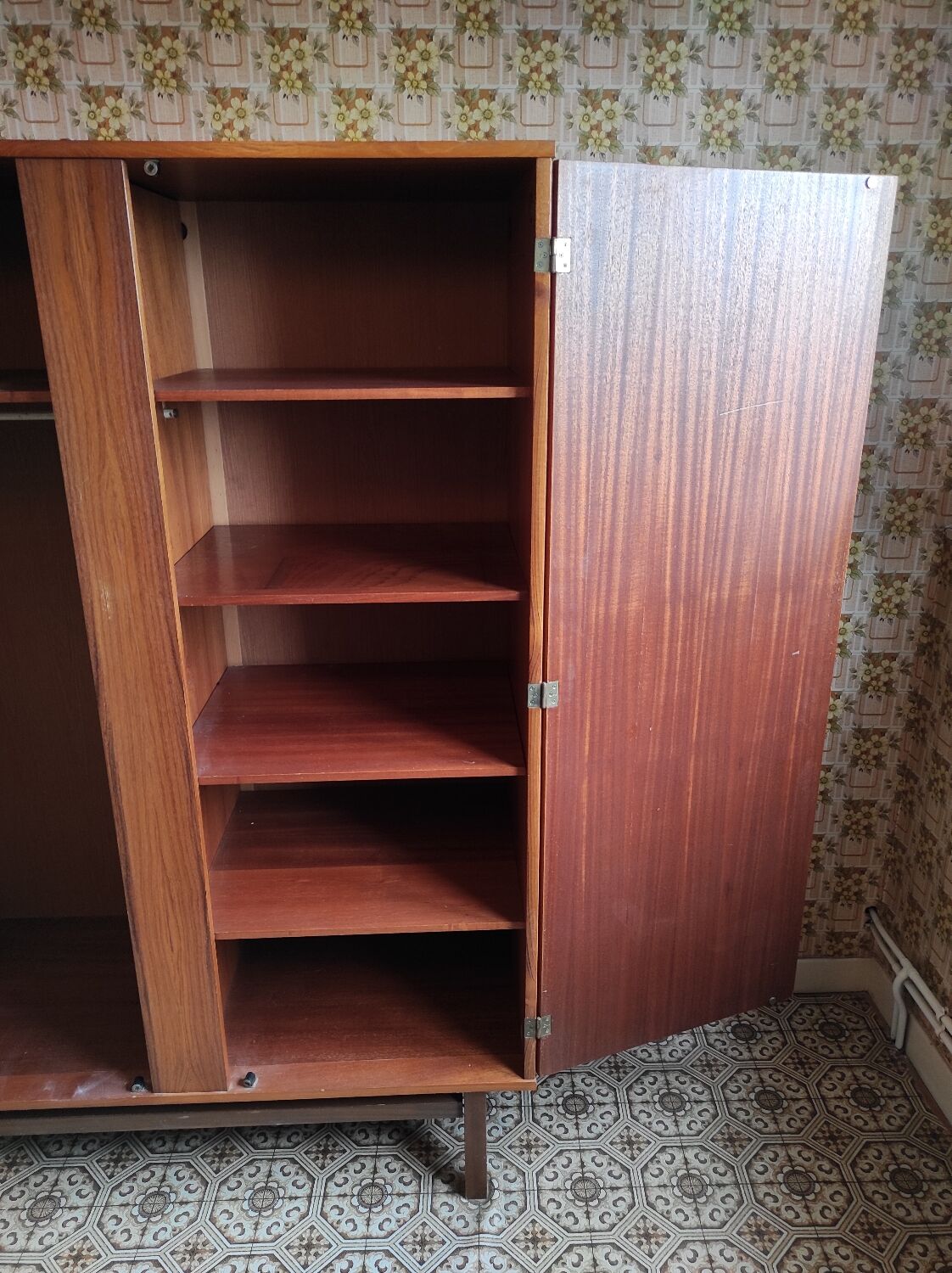 Scandinavian style 2 door wardrobe