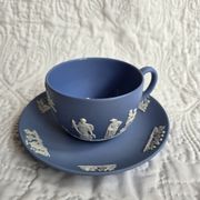 Service thé Wedgwood en biscuit bleu et blanc