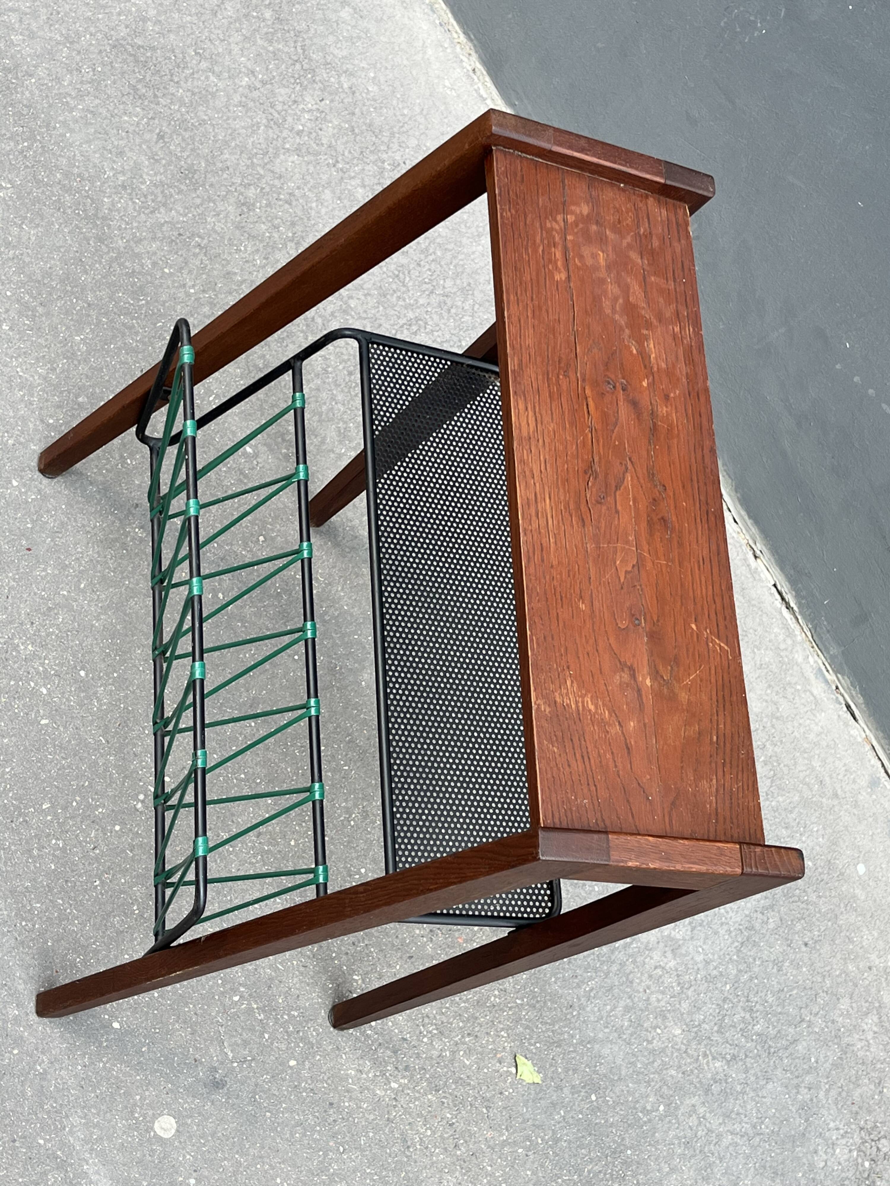 Side table with 50s magazine holder