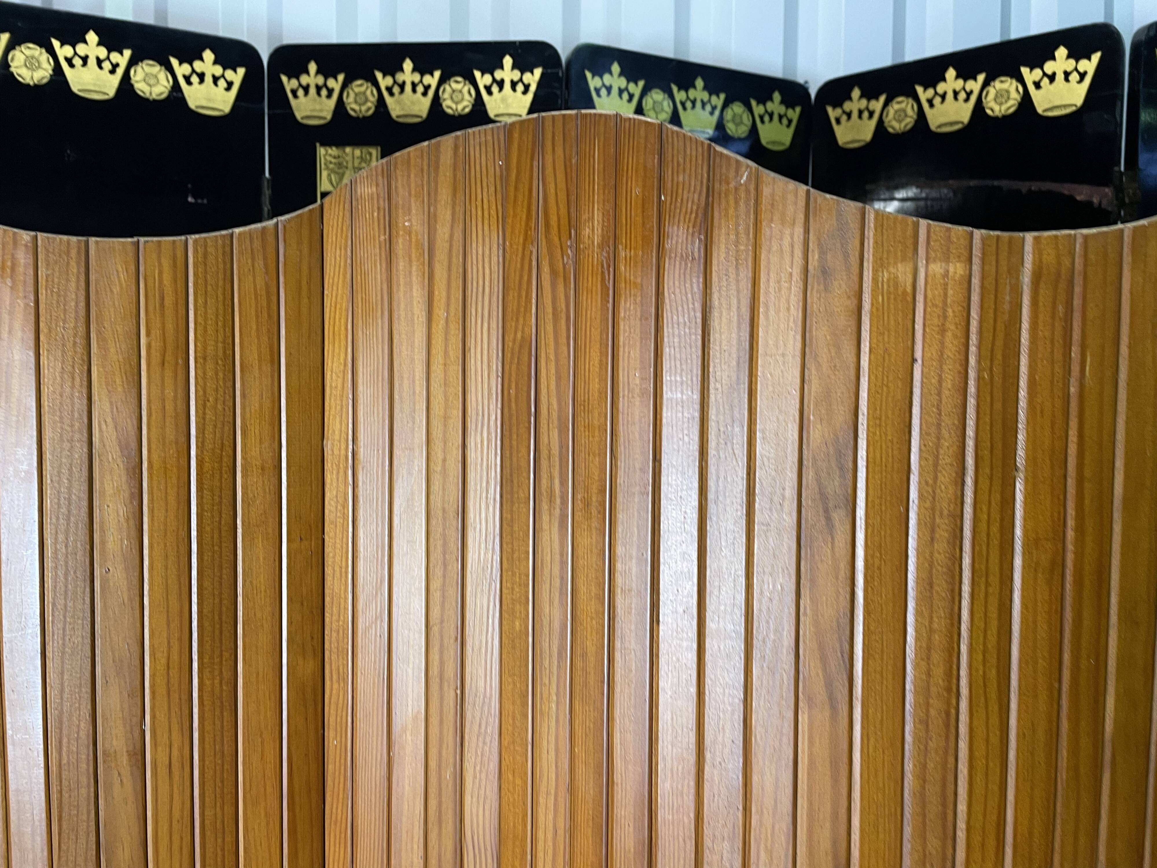 Wooden paravant "Baumann"