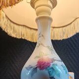 Porcelain table lamp with floral decoration