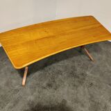 Table basse incurvée du milieu du siècle, années 1960