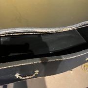 Commode de Style néo-Louis XV , laquée en noir , 2 tiroirs