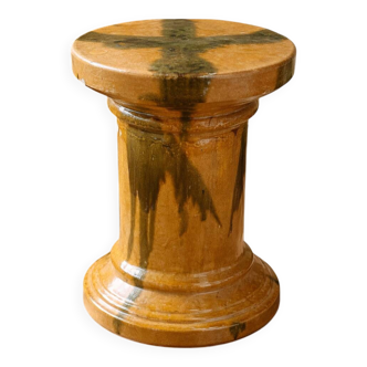 Southern France stool in glazed ceramic